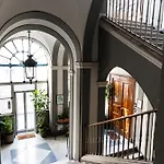 Grey Room \'Historic Centre\'